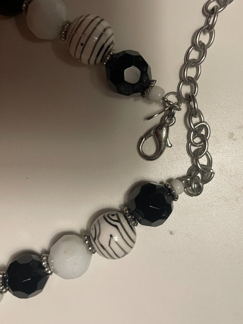 Premier Designs Necklace, Black & White Art Glass beads, silver-toned 15" - Picture 7 of 7